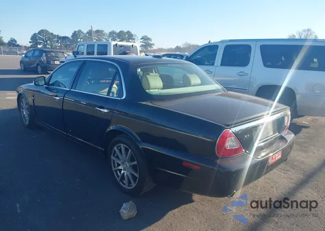 2008 Jaguar Xj Xj8 L z USA, uszkodzony, nr VIN SAJWA79B98SH19448